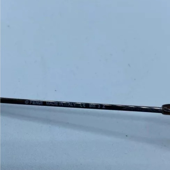 600$ Authentic Fendi Polarised Glasses Unisex. Full Inclusion. - Picture 6 of 10